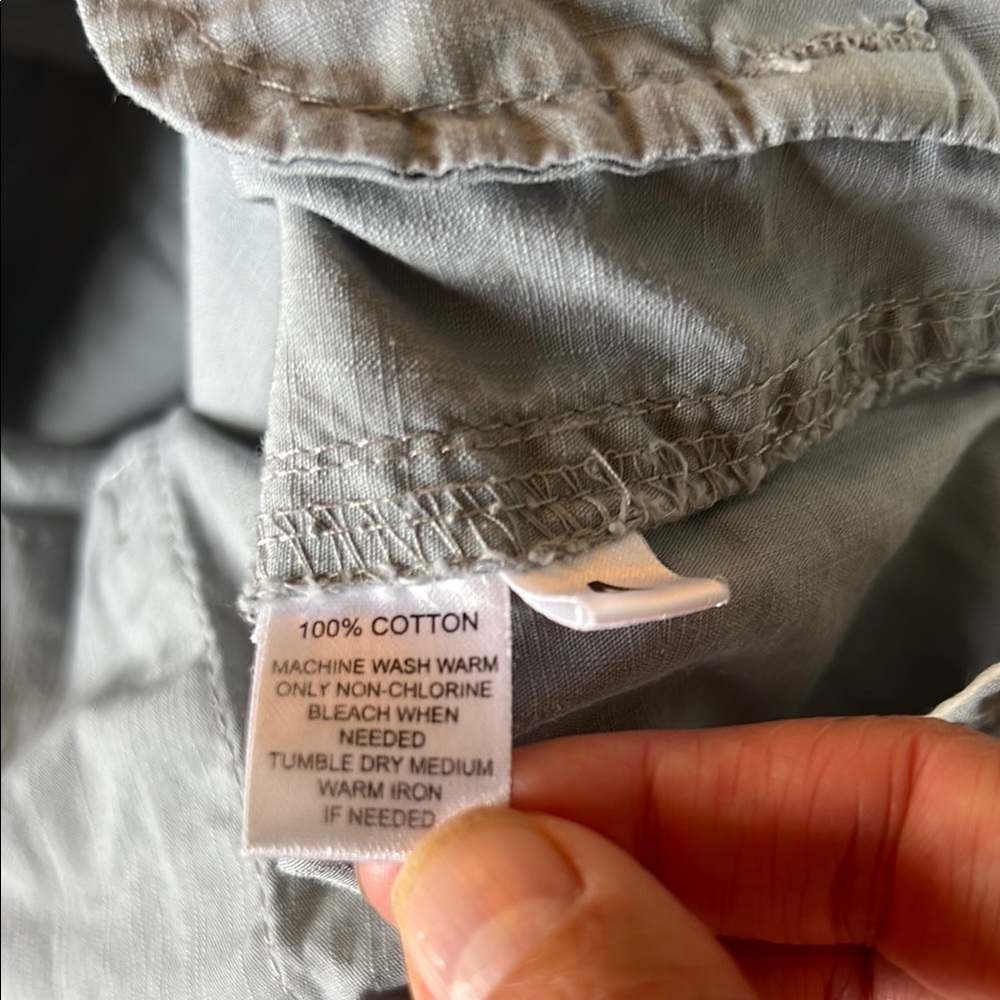 Gray Cargo Capris - Picture 4 of 6